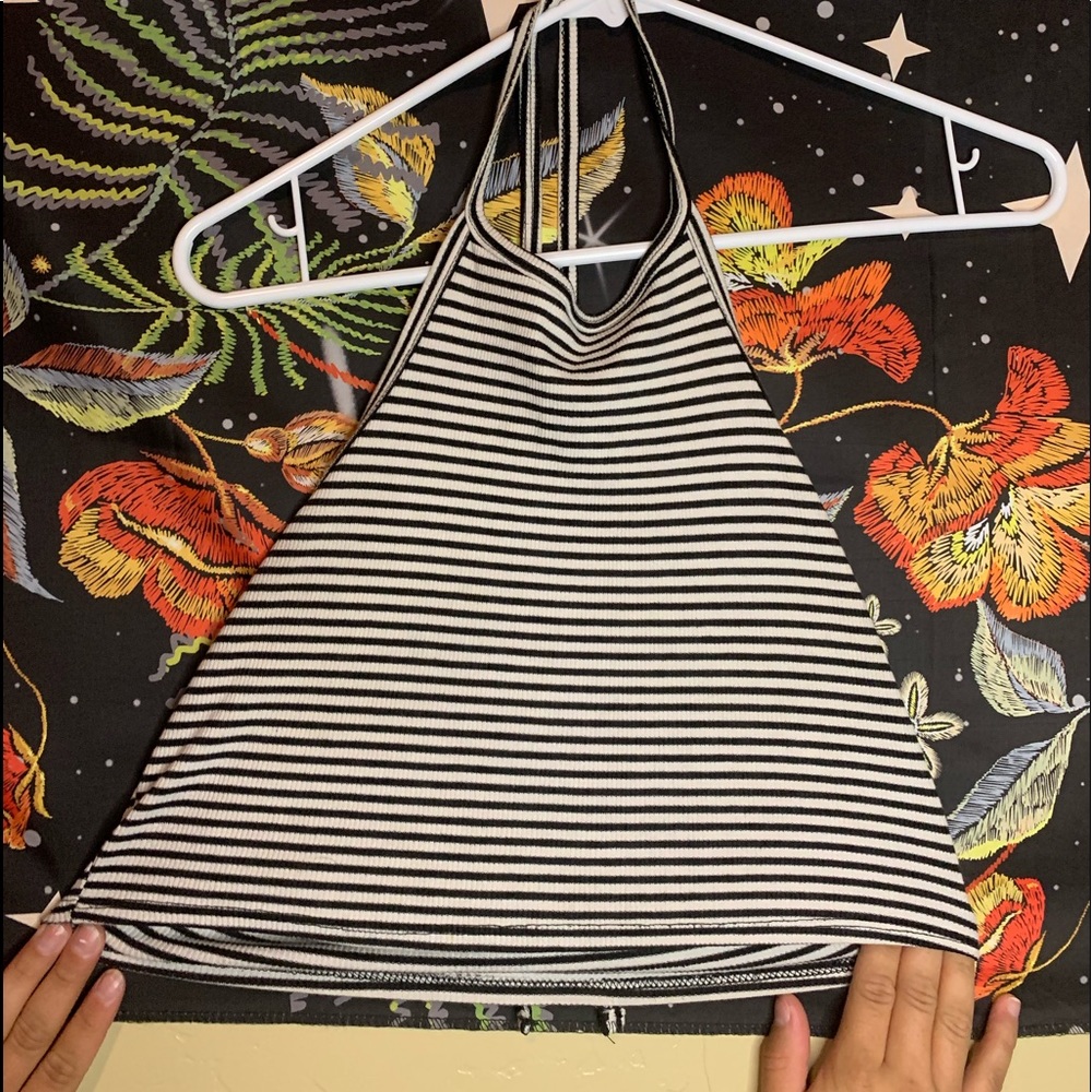 Small Black and White crop top